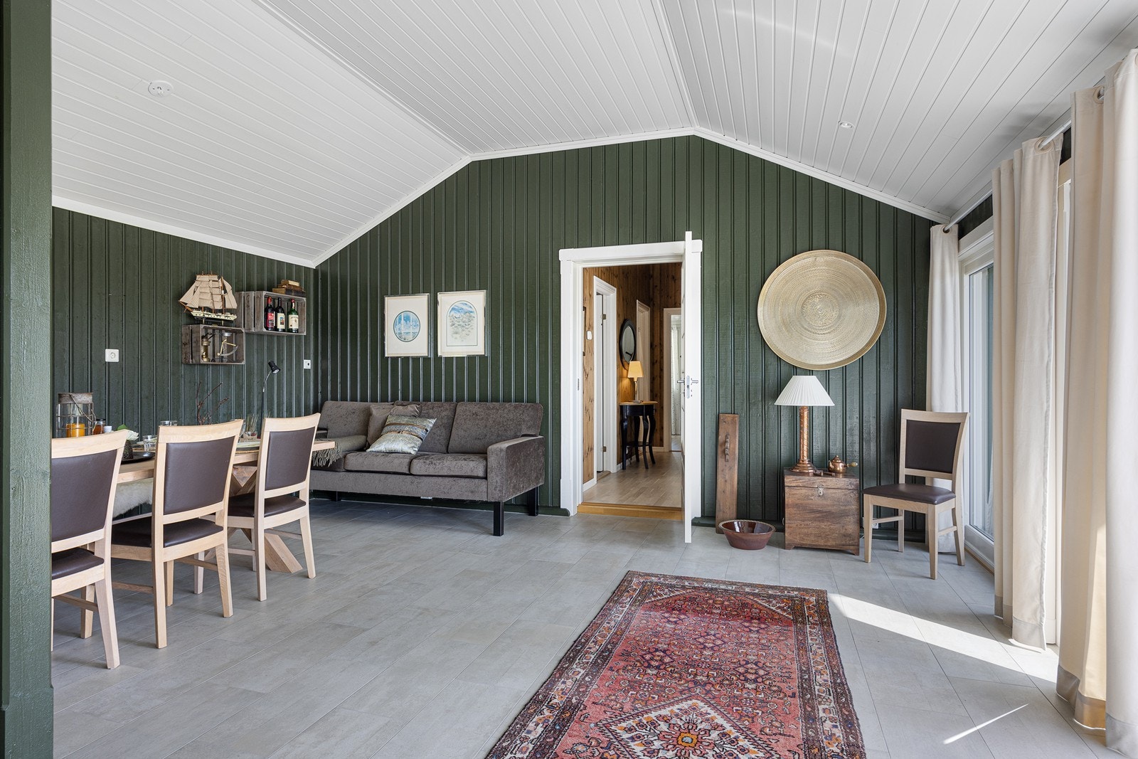 Spisestue. Galleribilde