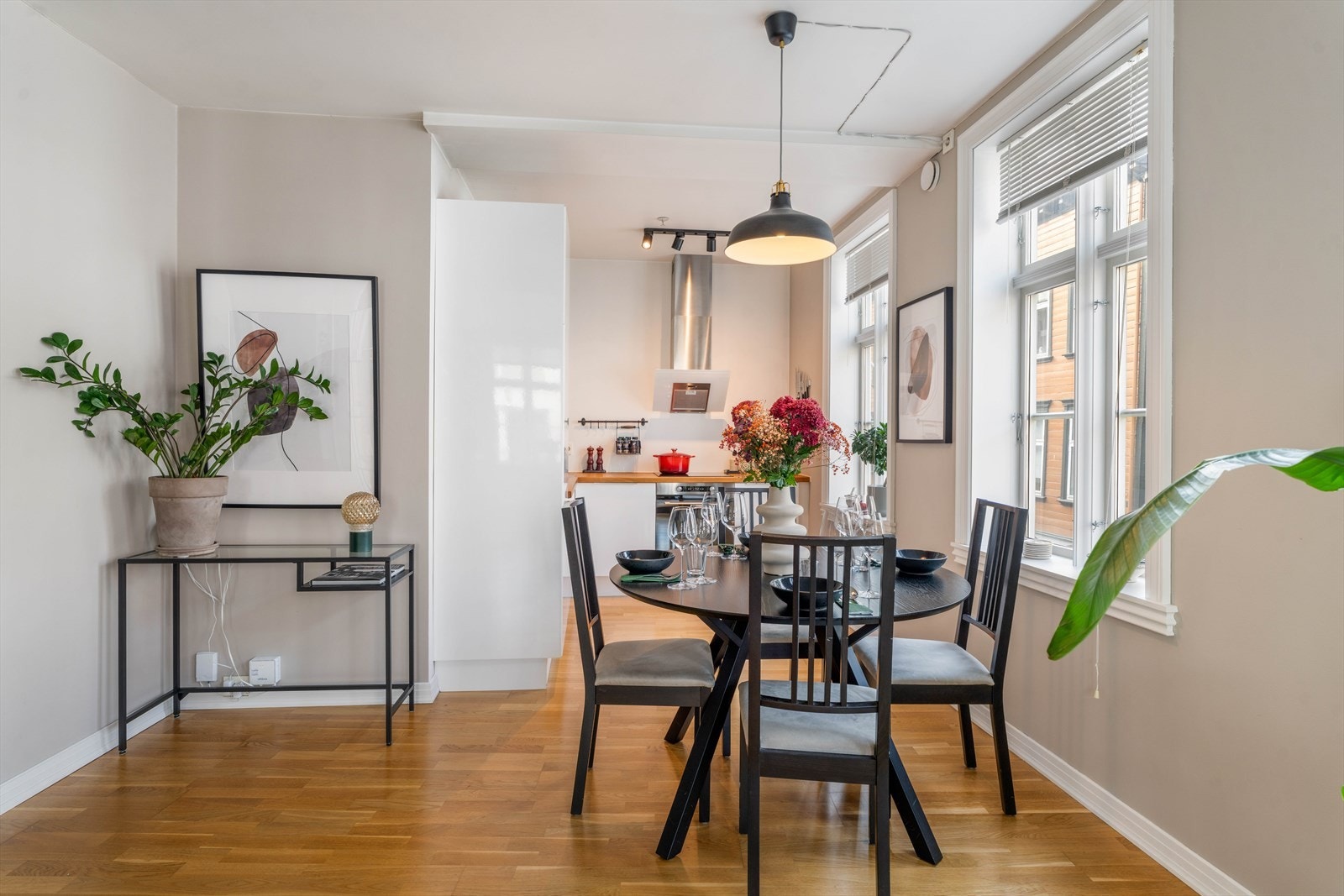Lys og trivelig stue Galleribilde