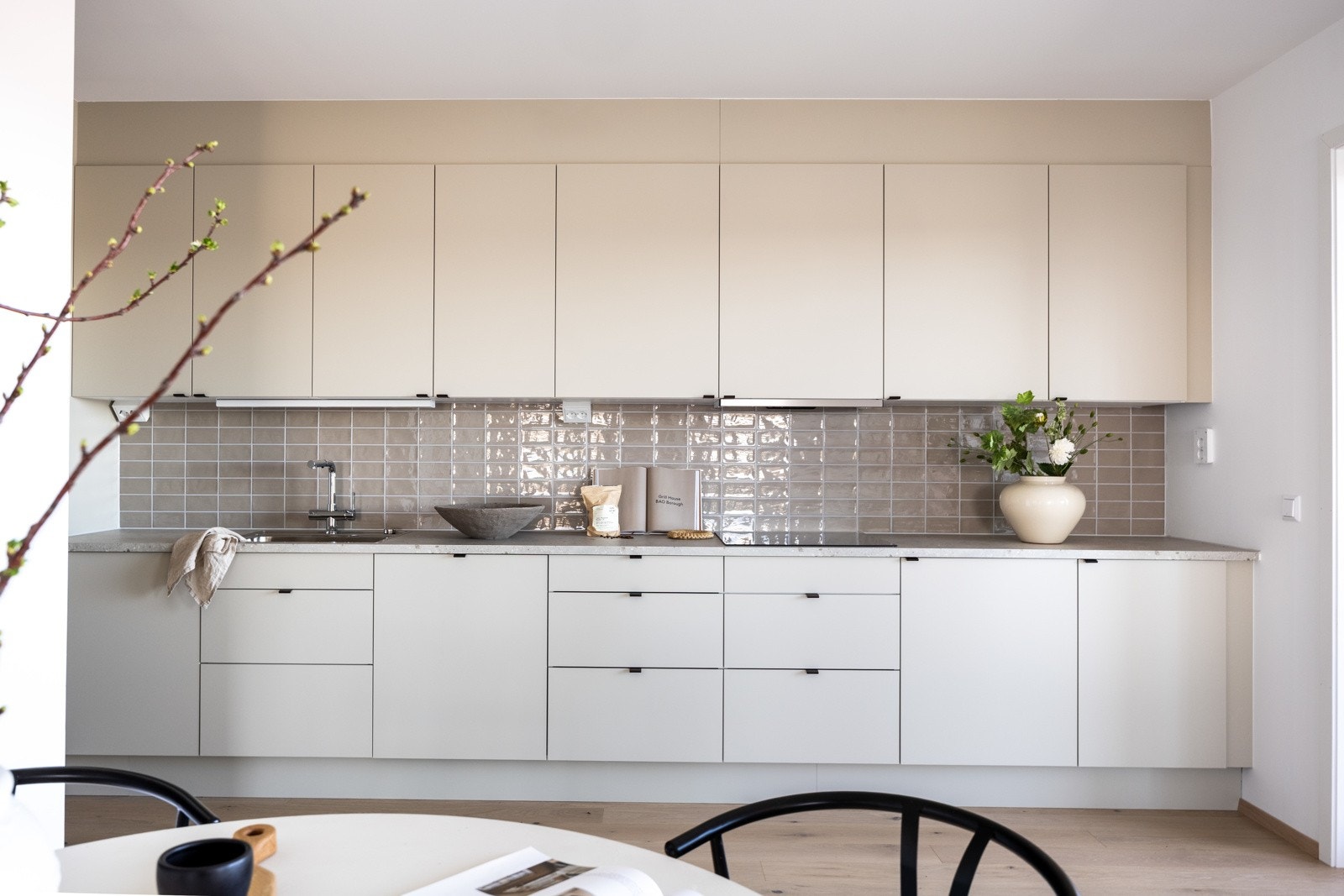 Myrsletta 23 presenteres av Charlotte Bårdsen og Ole Anders Teslo. Galleribilde