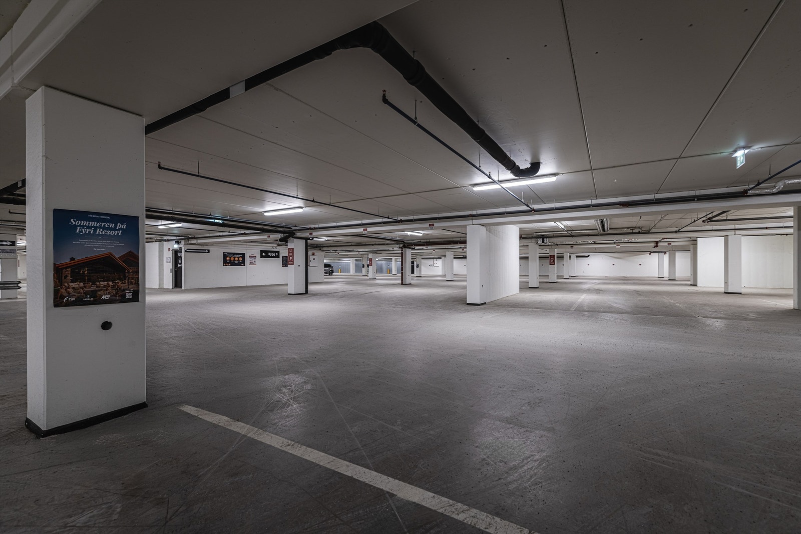 Seksjonseierne har rett til å leie parkeringsplass i garasjeanlegget (korttidsleie og rimelig leie av fast/permanent plass på årsbasis) Galleribilde