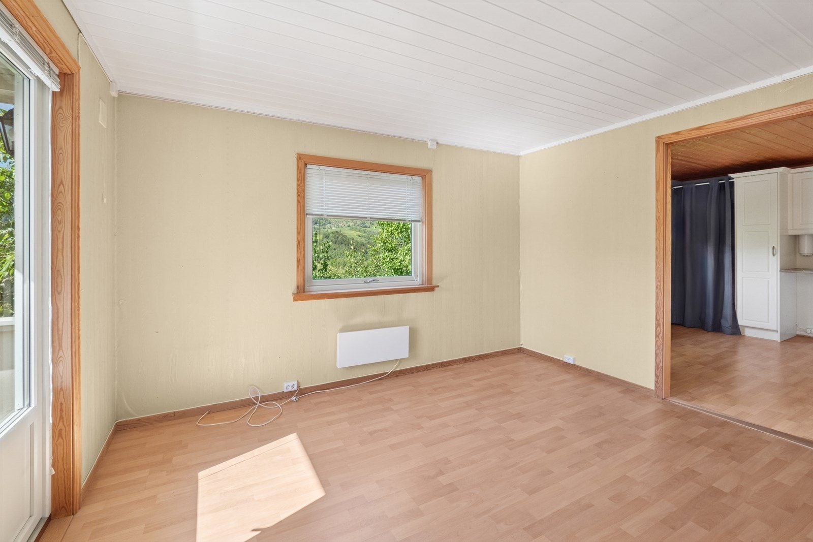 Innredet rom i andreetasje på dobbelgarasjen. Galleribilde