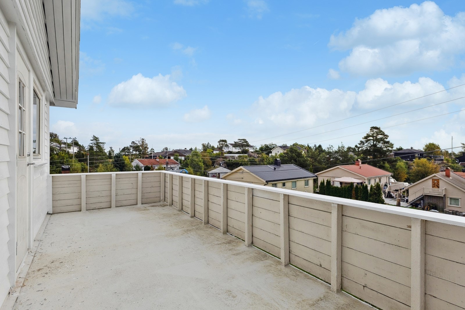 God plass til utemøbler. Galleribilde