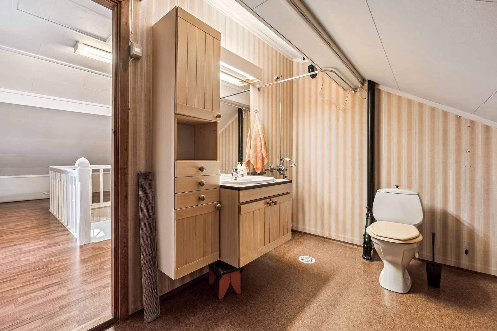 Hoveddel - bad 2. etasje Galleribilde