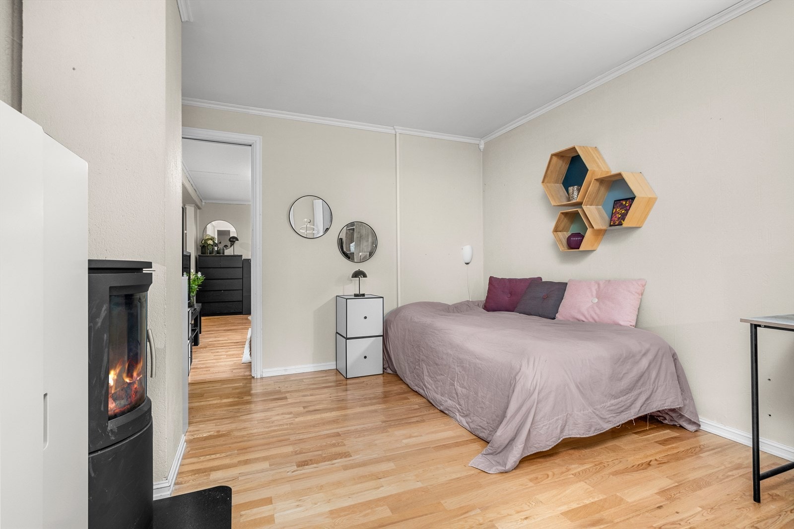 Frem til oktober 2025 var utleiedelen leid ut for kr. 12 000,-. Galleribilde