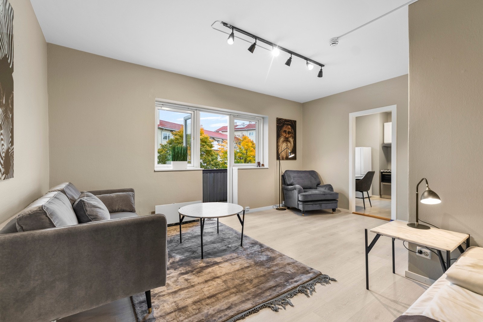 Velkommen til Trondheimsveien 51 B - Presentert av Kennet Hessvik v/ Privatmegleren Park. Galleribilde