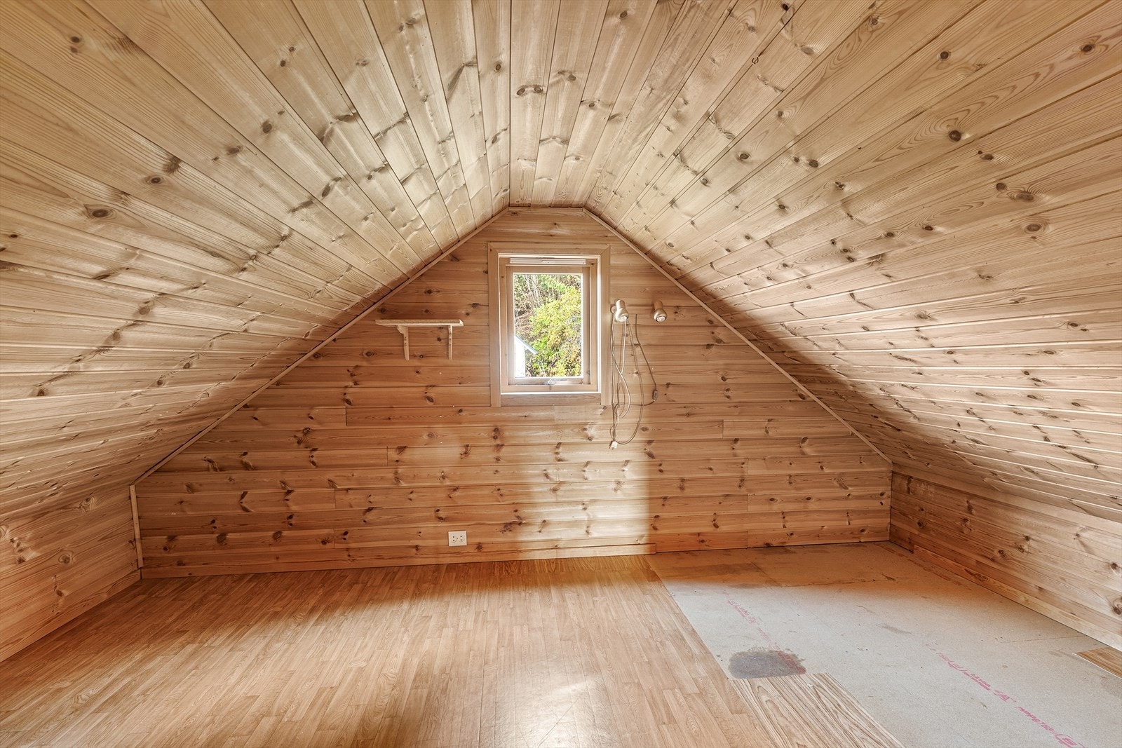 Rom (brukt som soverom, ikke byggegodkjent) Galleribilde