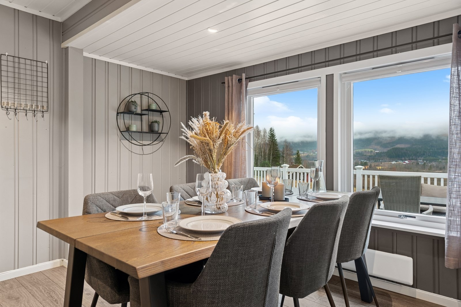 Her kan familien samles for å roe ned et øyeblikk med en god samtale over et deilig måltid. Galleribilde