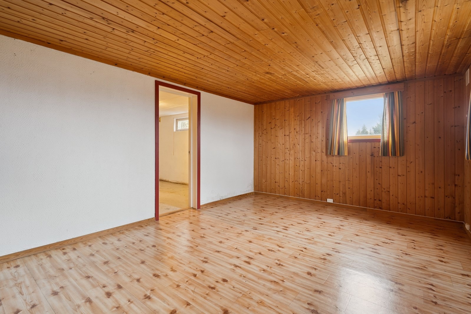 Kjellerstue. Galleribilde