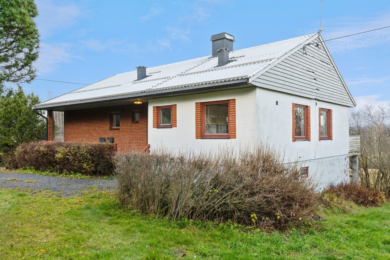 Enebolig i en etasje + kjeller. Galleribilde