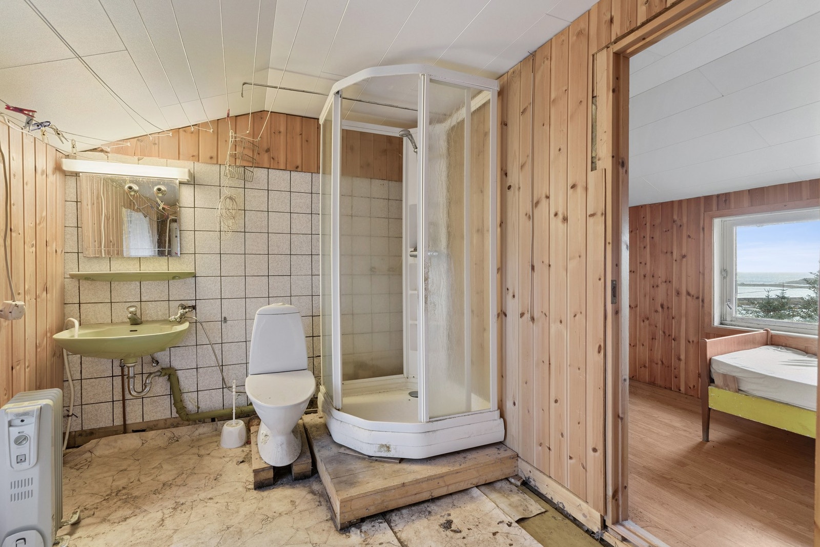 Fra bad er det direkte adkomst til soverom Galleribilde