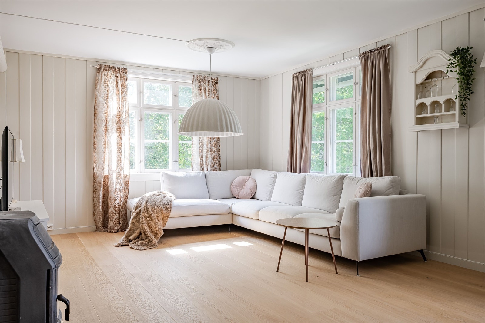 Deler av eiendommen har vært gjennom oppussing og renovering de siste årene. Galleribilde