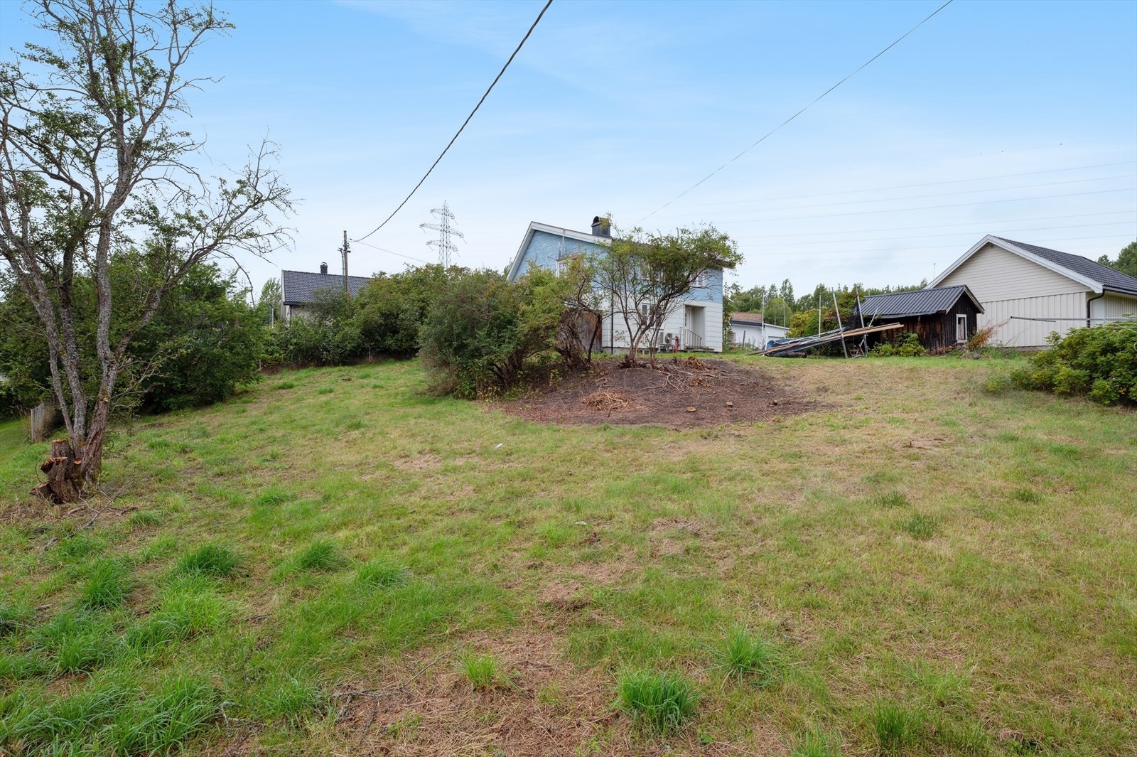 Eiendommen er bestående av to bnr som tilsammen utgjør ca. 1300 kvm Galleribilde