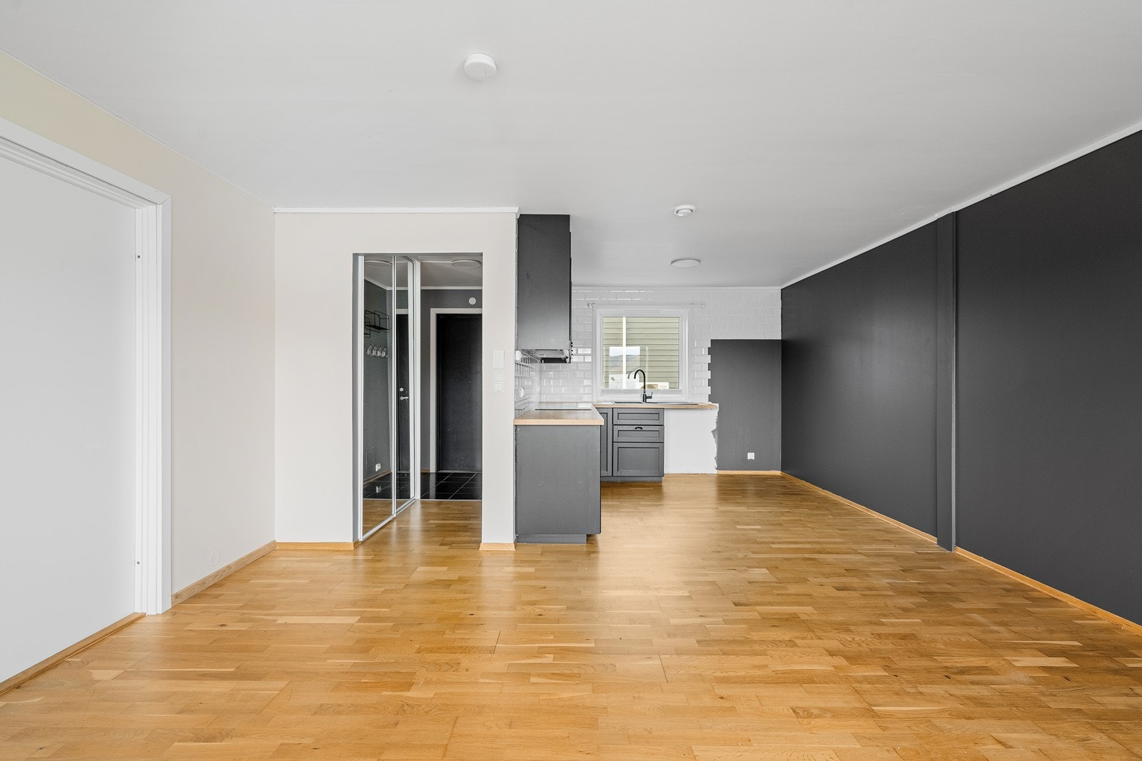 Stue/kjøkken Galleribilde