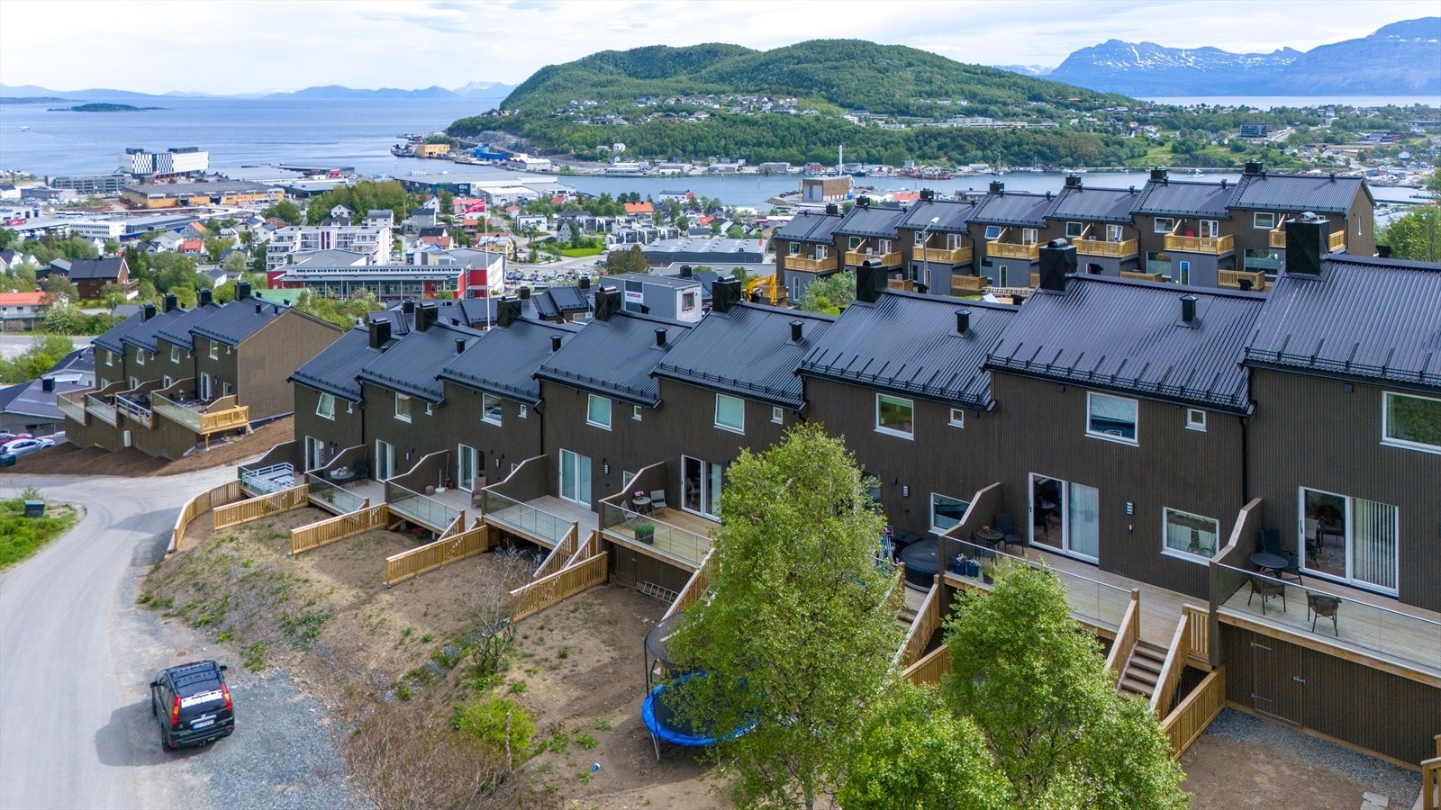 Solstien er et barnevennlig nabolag, der du har kort vei til skole, barnehager, idrettsanlegg og turområder. Galleribilde