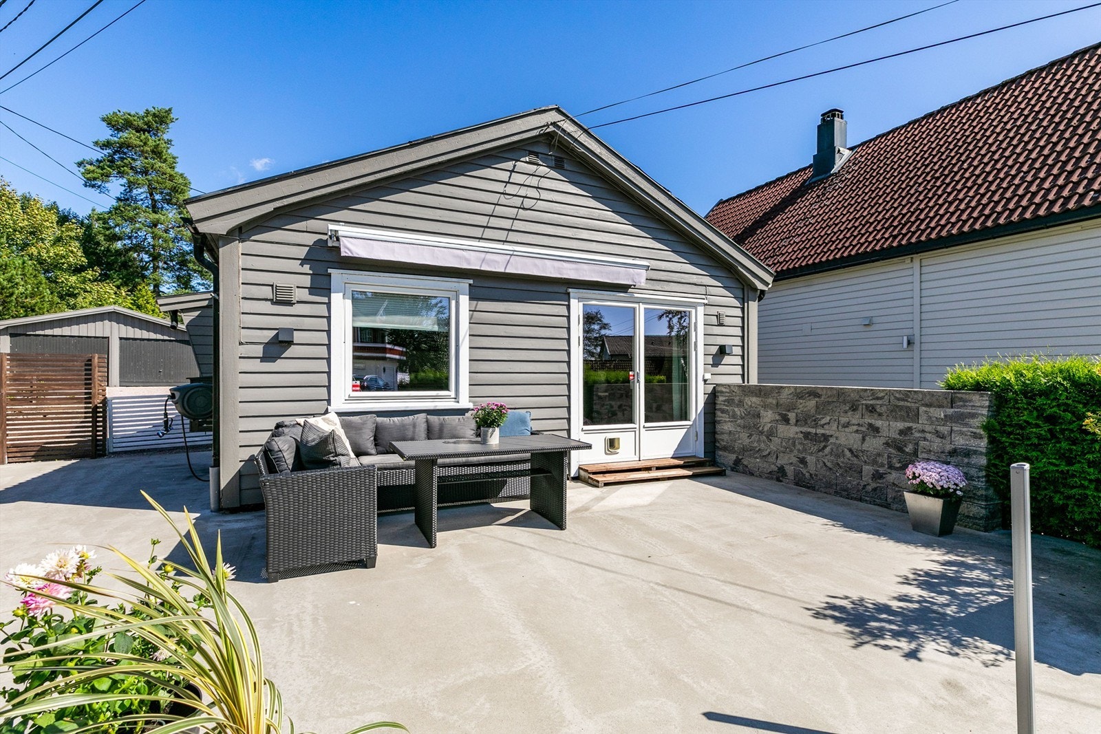 Med et internt bruksareal på 58 kvm. er eneboligen i Hannestadveien 48 et godt alternativ til en to- eller tre-roms leilighet. Galleribilde