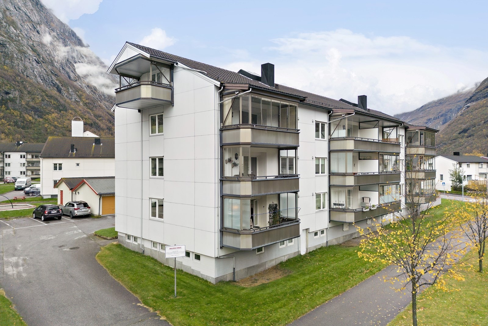 Auragata 24A Galleribilde