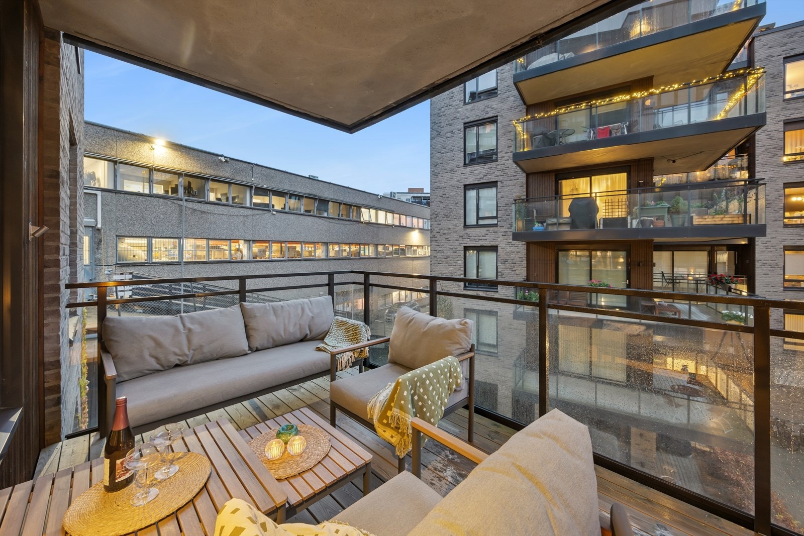 Her er alt tilrettelagt for å nyte lange sommerkvelder. Galleribilde