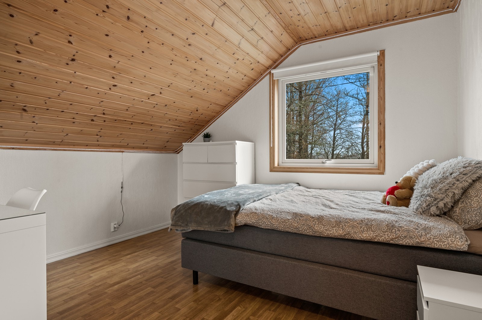 Soverom i loftsetasjen. Galleribilde