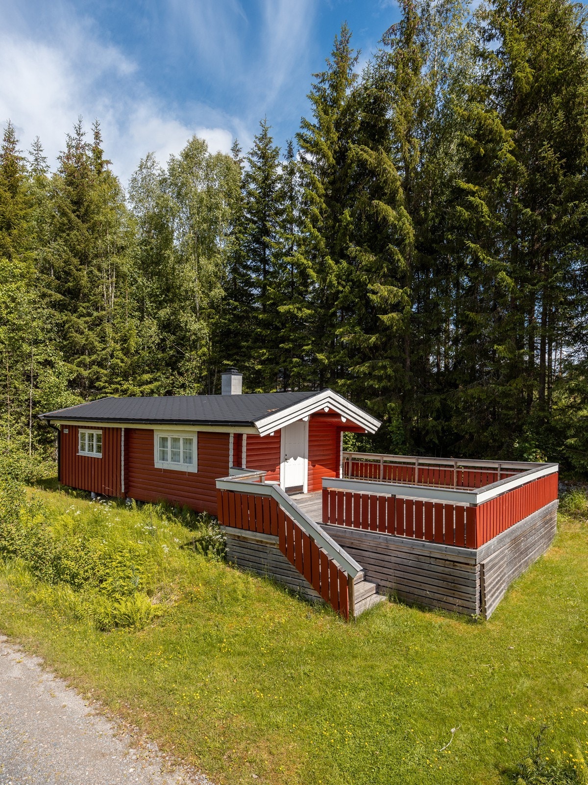Koselig fritidsbolig med god beliggenhet. Galleribilde