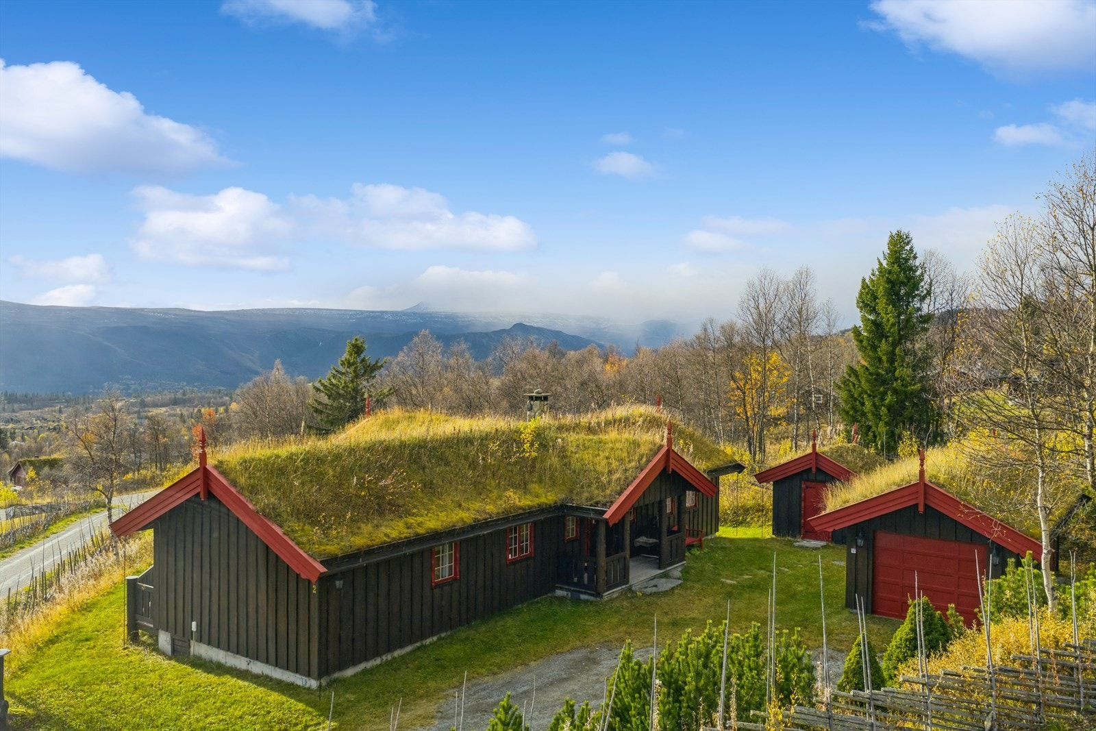 Her bor du med kort gangavstand til Beitostølen sentrum med alle fasiliteter, samtidig som du får nærhet til naturen og alt området har å by på. Galleribilde