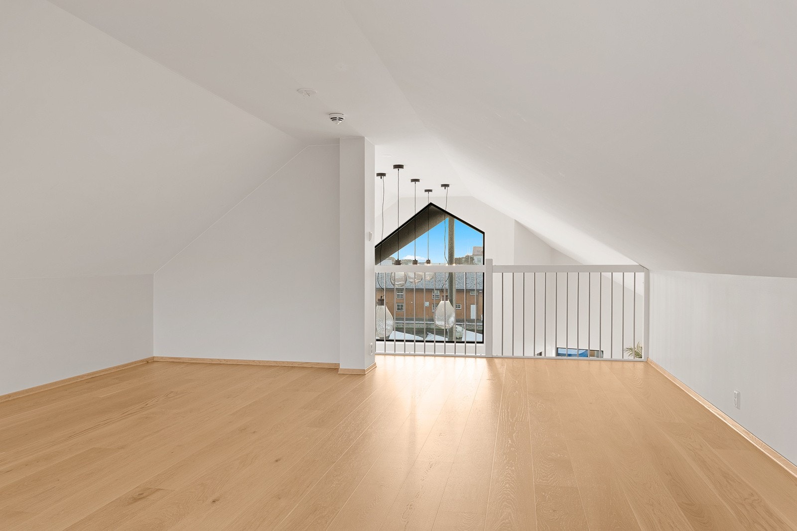 Loftstue Galleribilde