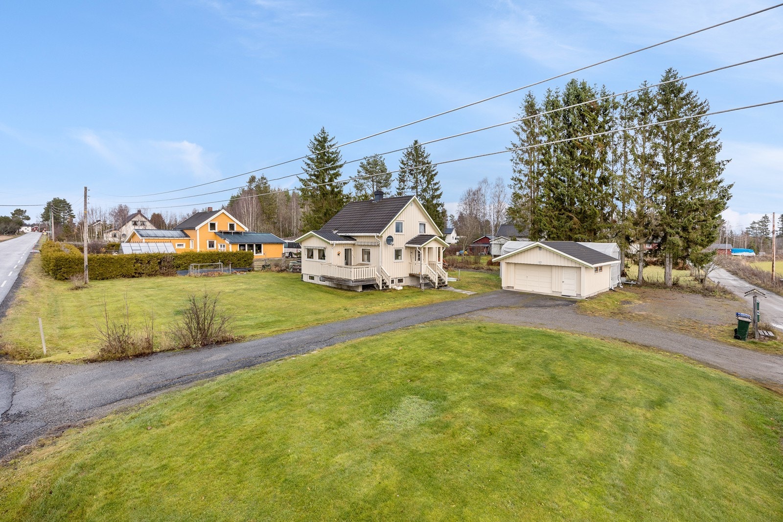 Det er kort vei ut til flotte friluftsområder. Galleribilde