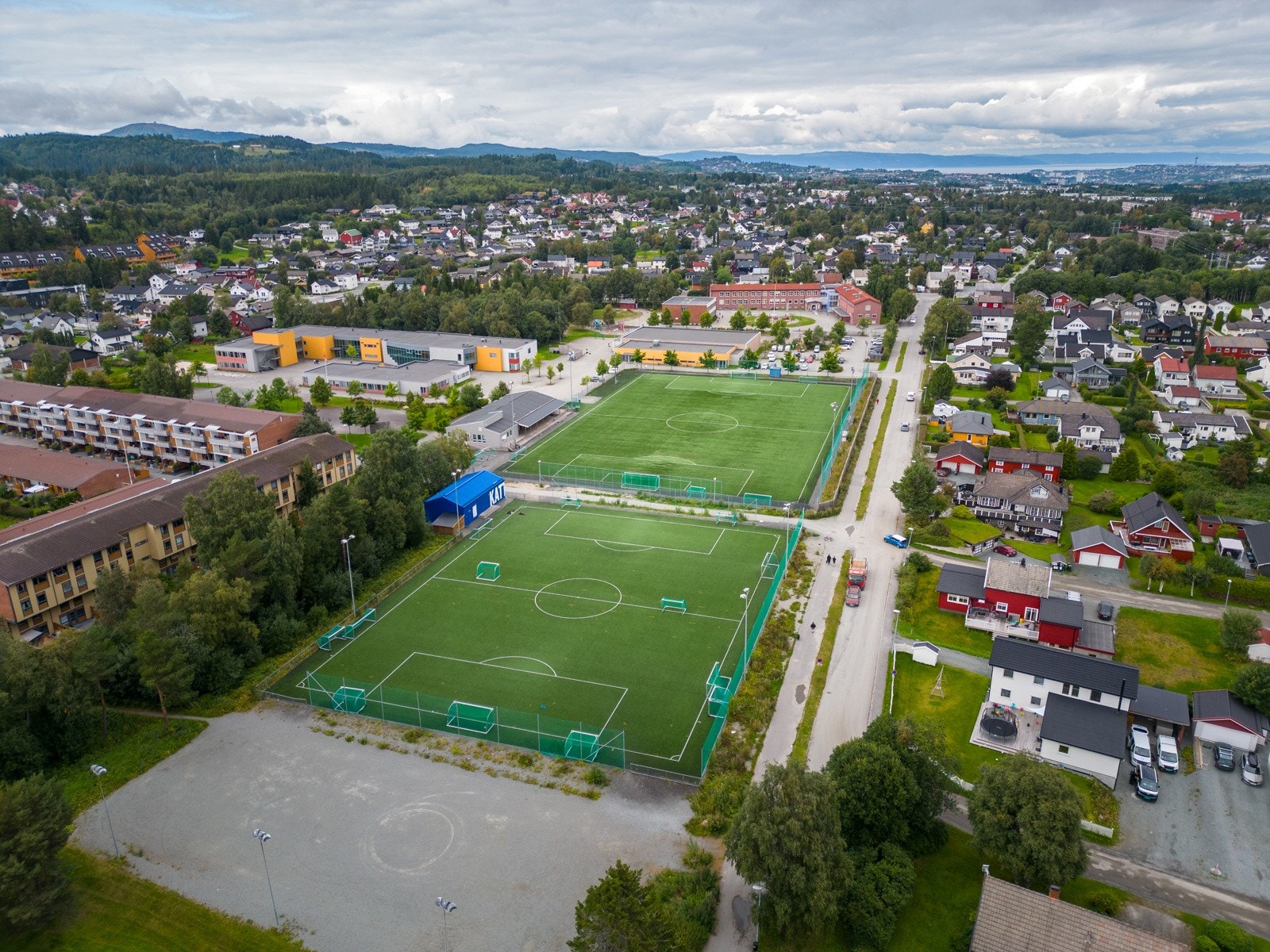 Gode fotballbaner like ved Galleribilde