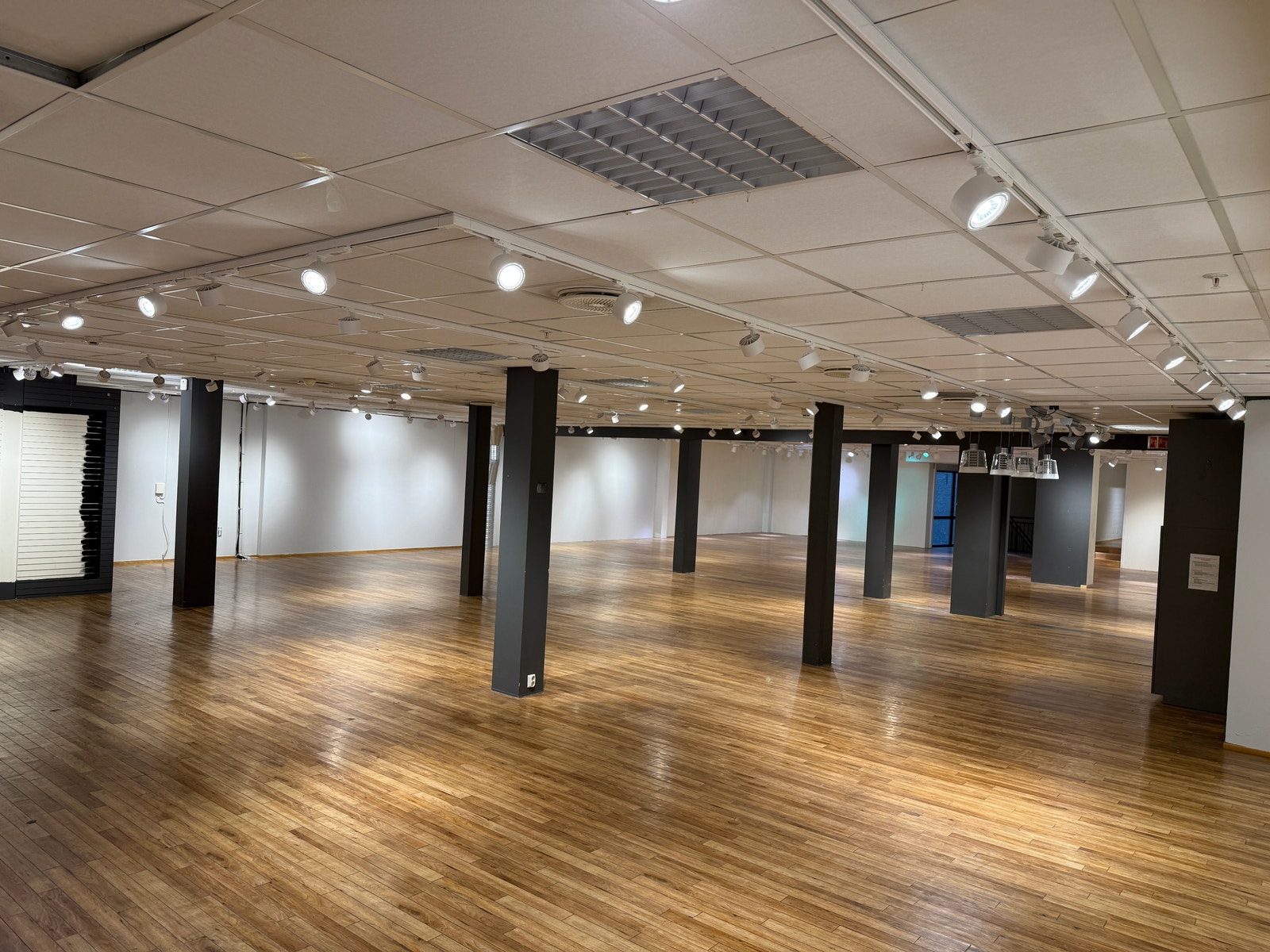 76 butikk Galleribilde