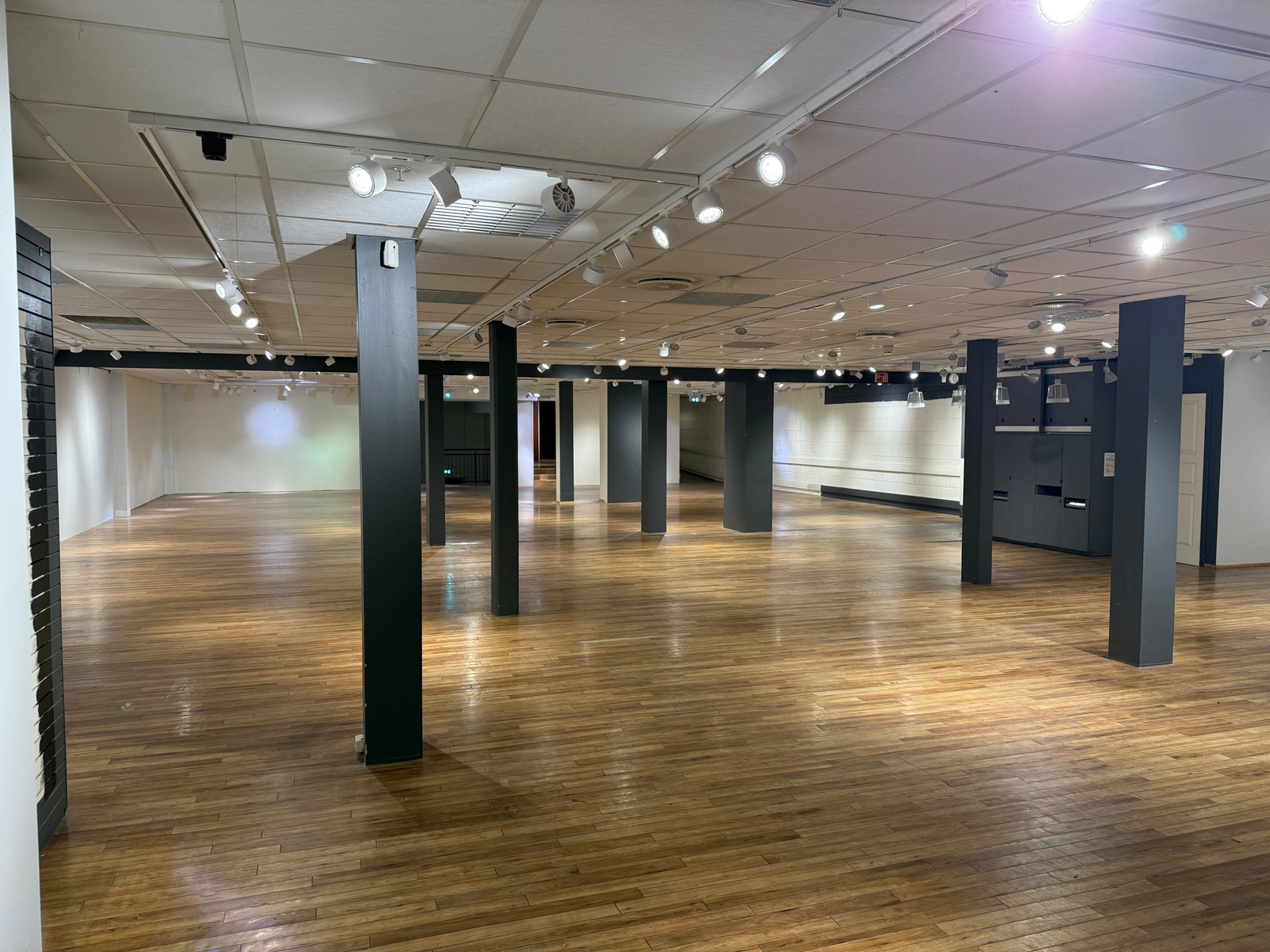 76 butikk Galleribilde