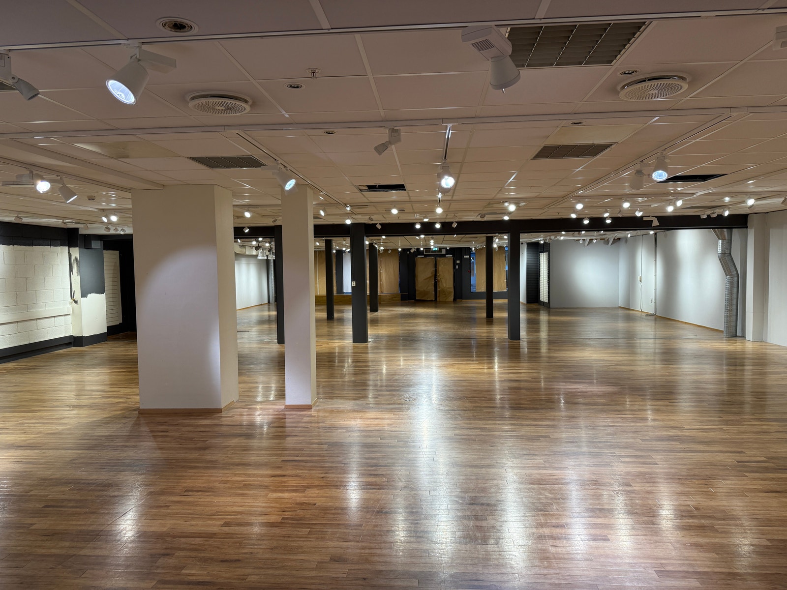 76 butikk Galleribilde