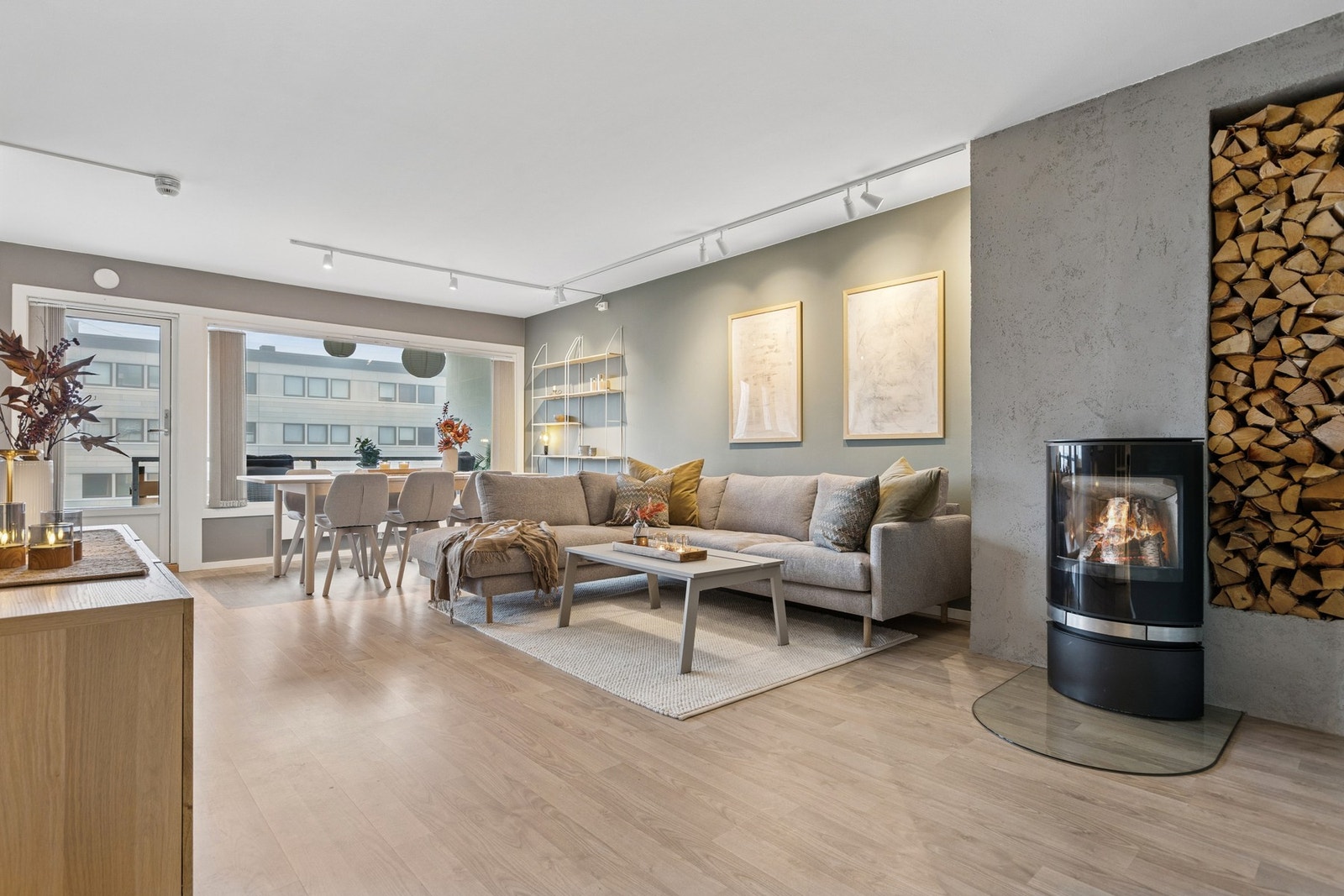 EIE eiendomsmegling v/ Geir Einar Moen har gleden av å presentere Edgar B. Schieldrops veg 20A. Foto: Robin Hope Syrstad. Galleribilde