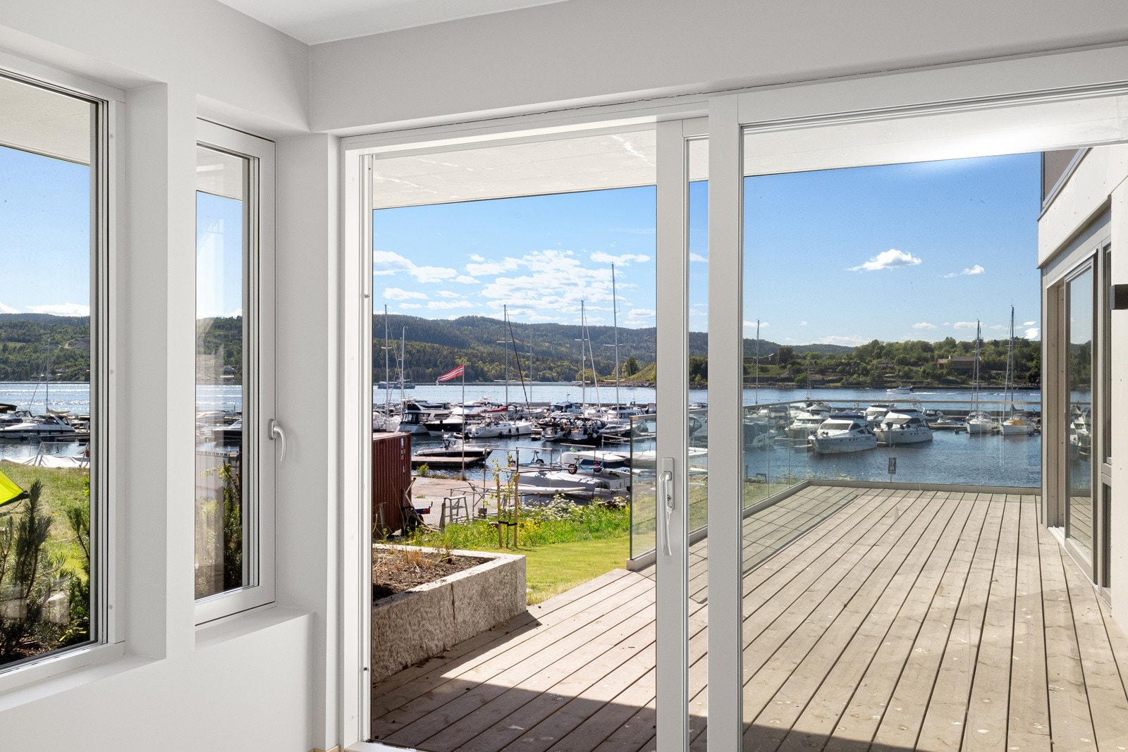 Helt ny leilighet fra 2024 beliggende i vannkanten. Galleribilde