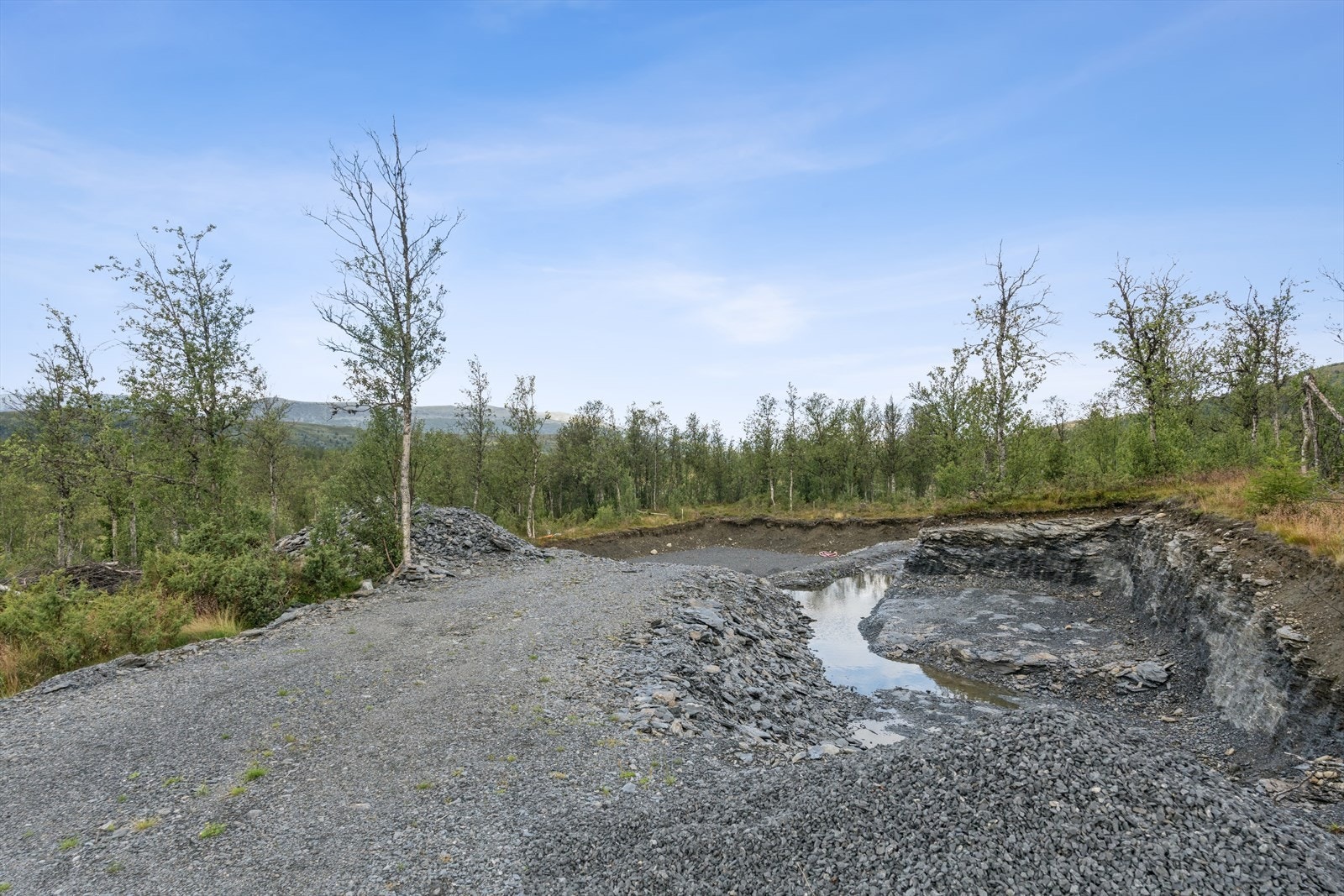 Siden det er borret energibrønn, kan man her bygge en moderne og energivennlig hytte. Galleribilde