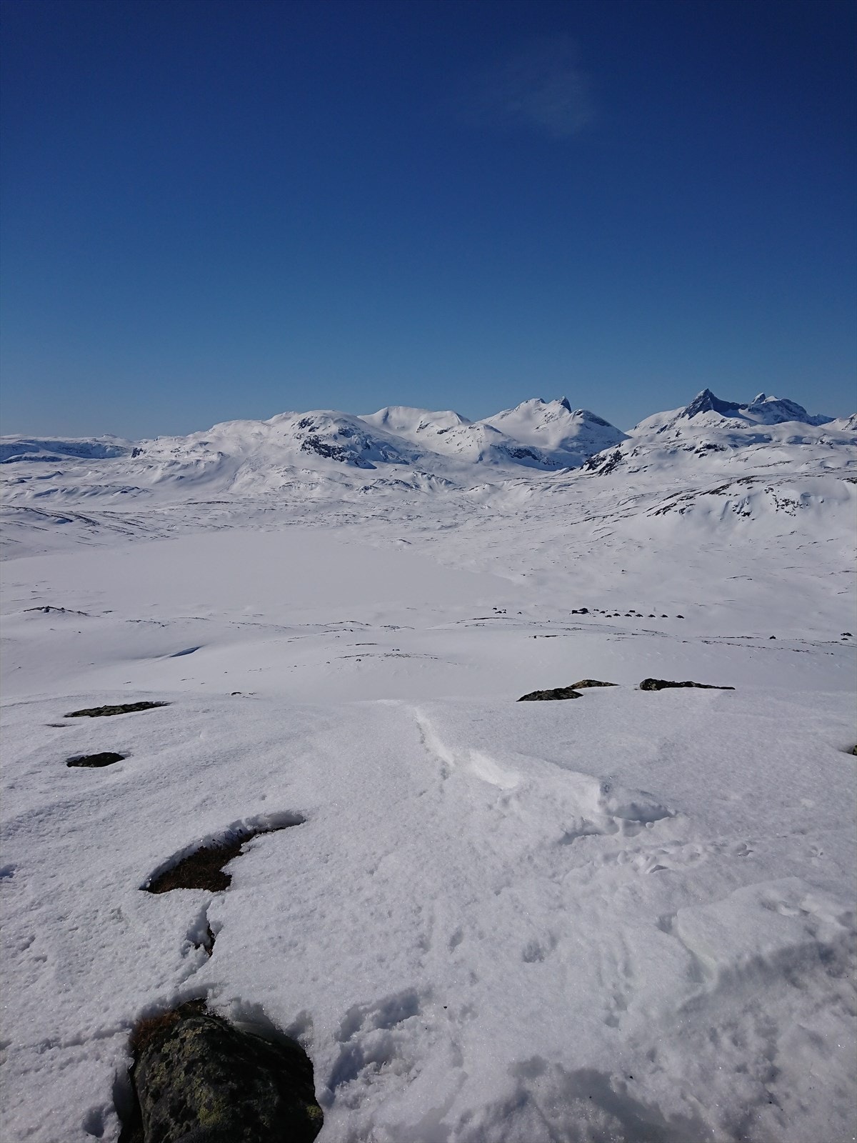Reikesteinsøddin er stedet for deg som vil ha det beste av fjell, utsikt og tilgjengelighet - med alt tilrettelagt for å skape din drømmehytte. Her fra vintereventyr på Eidsbugarden. Galleribilde