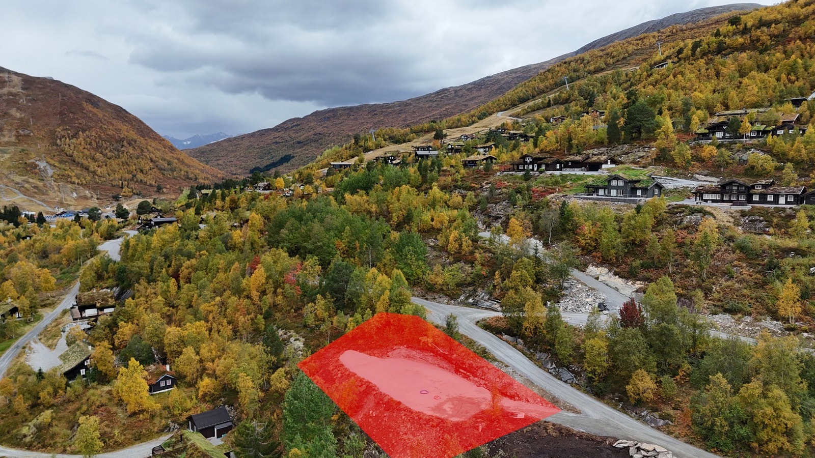 Velkommen til Hjellhaugmarka 34 - en byggeklar hyttetomt midt i smørøyet på solsiden av Strandafjellet Galleribilde