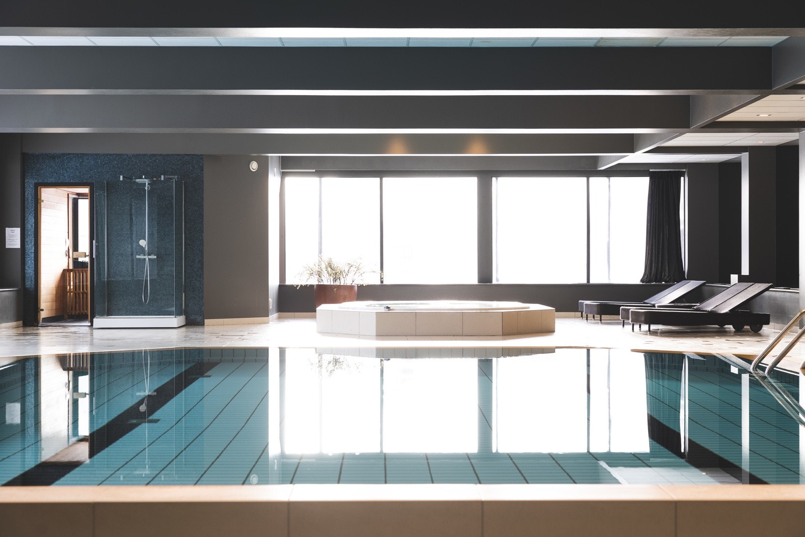 Alle sameiere har fri adgang til basseng Galleribilde