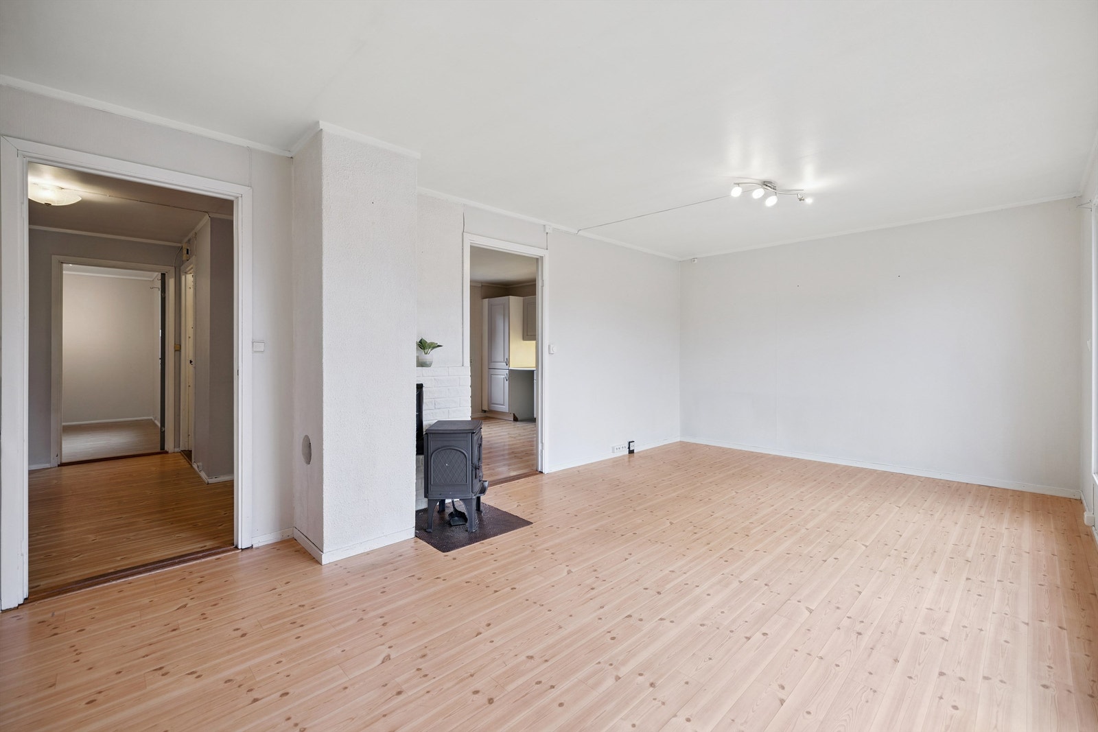 Stuen gir et godt utgangspunkt for personlig innredning og stil. Galleribilde