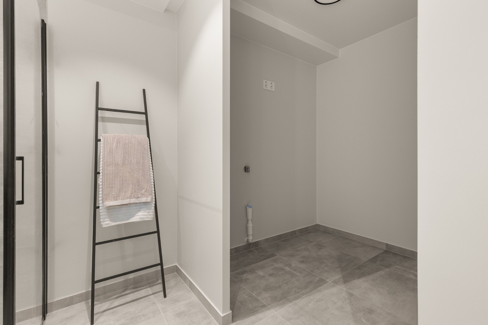 Bad og vaskerom i 1. etasje Galleribilde