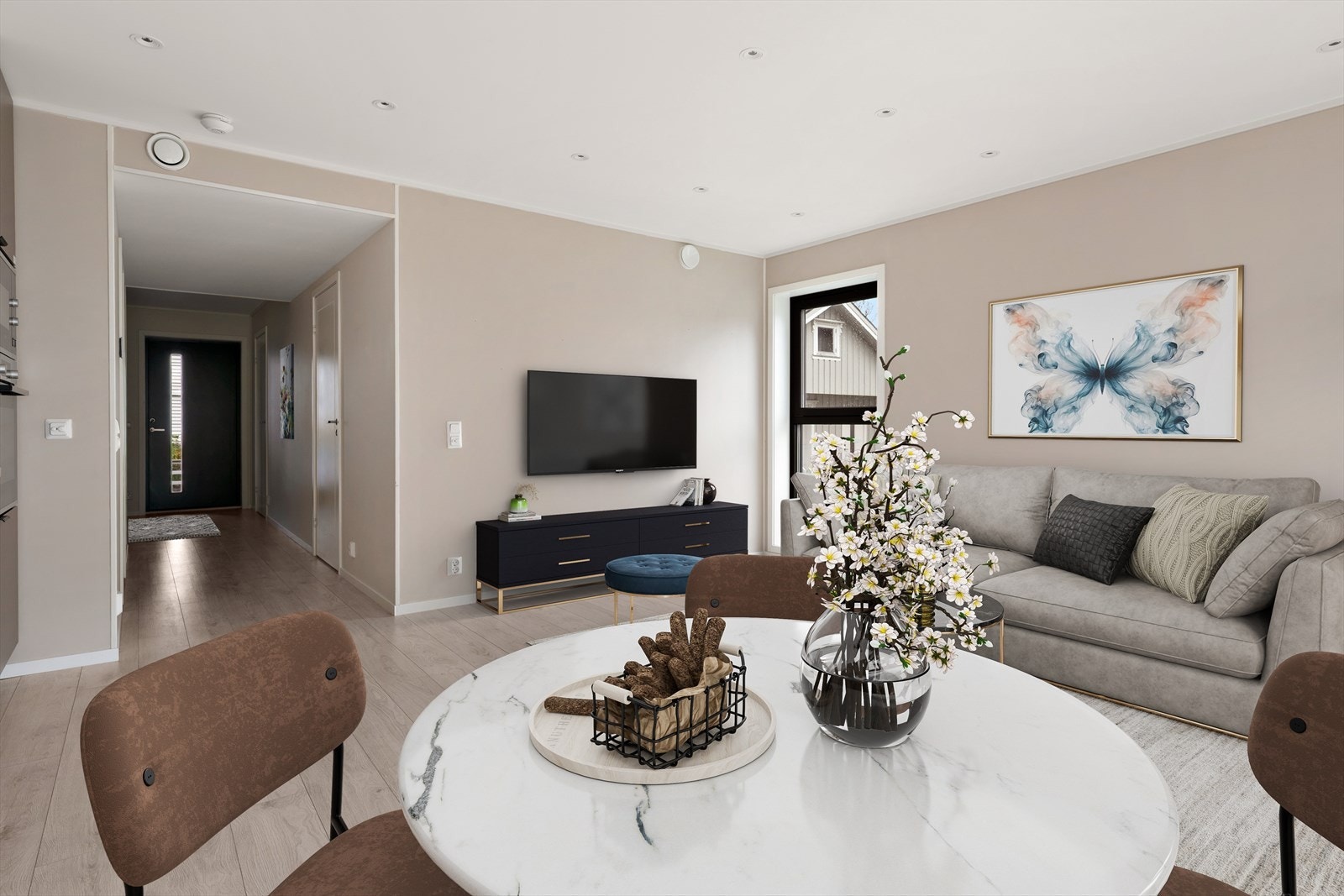 Stue mot gang (bildet er digitalt møblert) Galleribilde