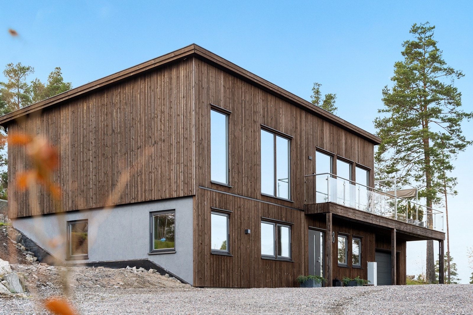 Huset ligger fritt til på et høydedrag Galleribilde