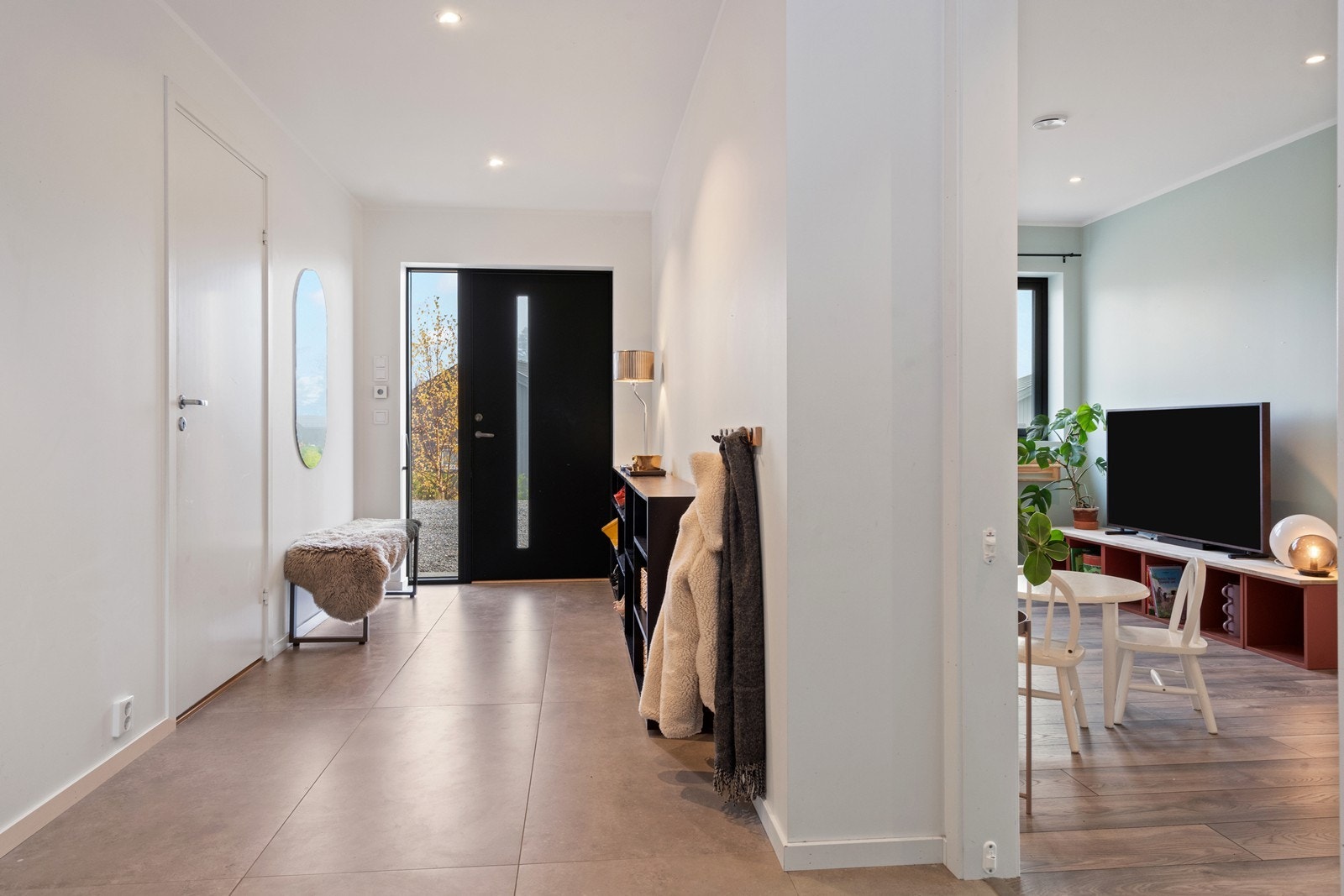 Det er vannbåren gulvvarme i alle rom i boligen Galleribilde