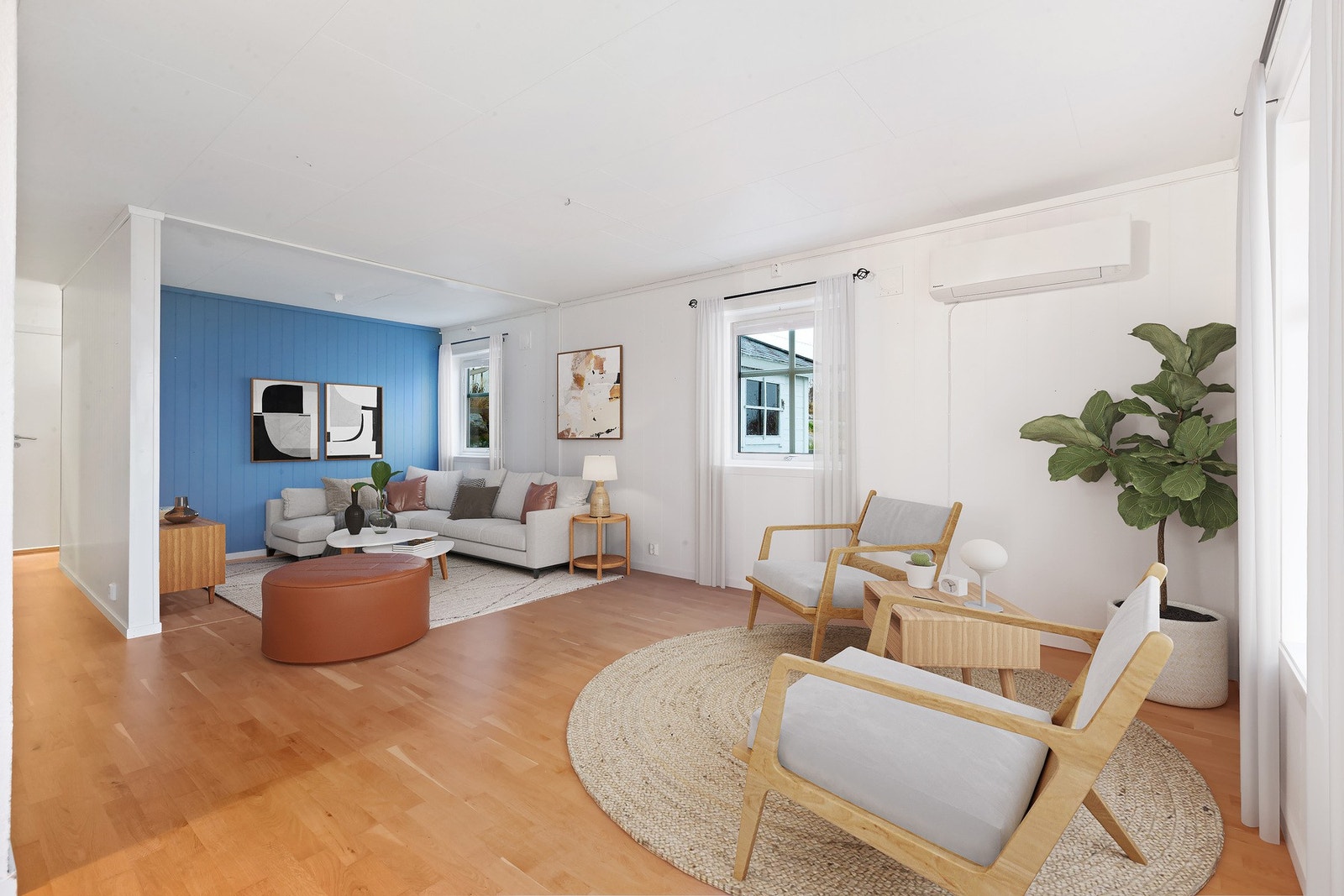 Fra stue er det adkomst til platting. Varmepumpe som gir effektiv oppvarming til hele etasjen. Galleribilde