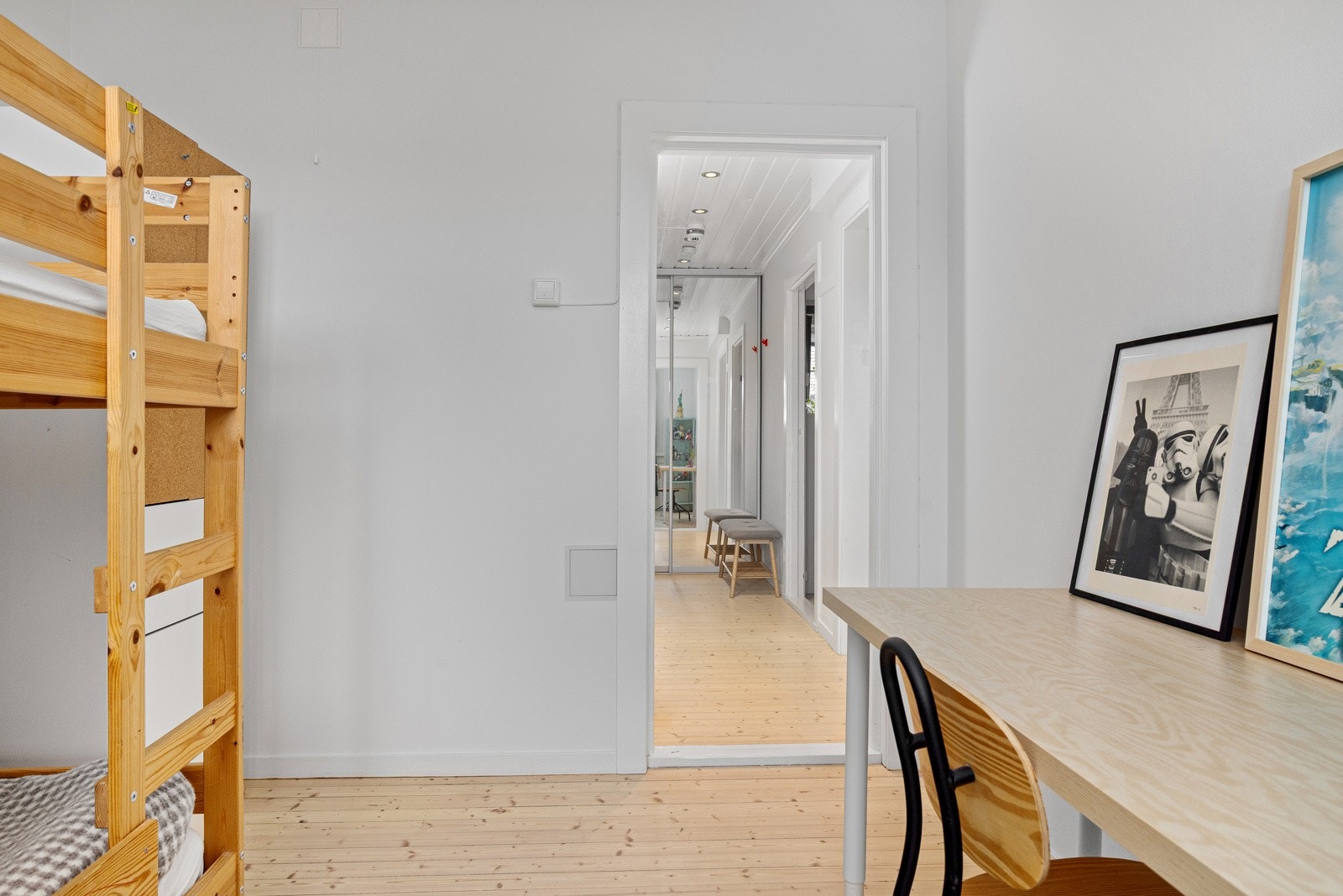 - Soverom II mot mellomgang - Galleribilde