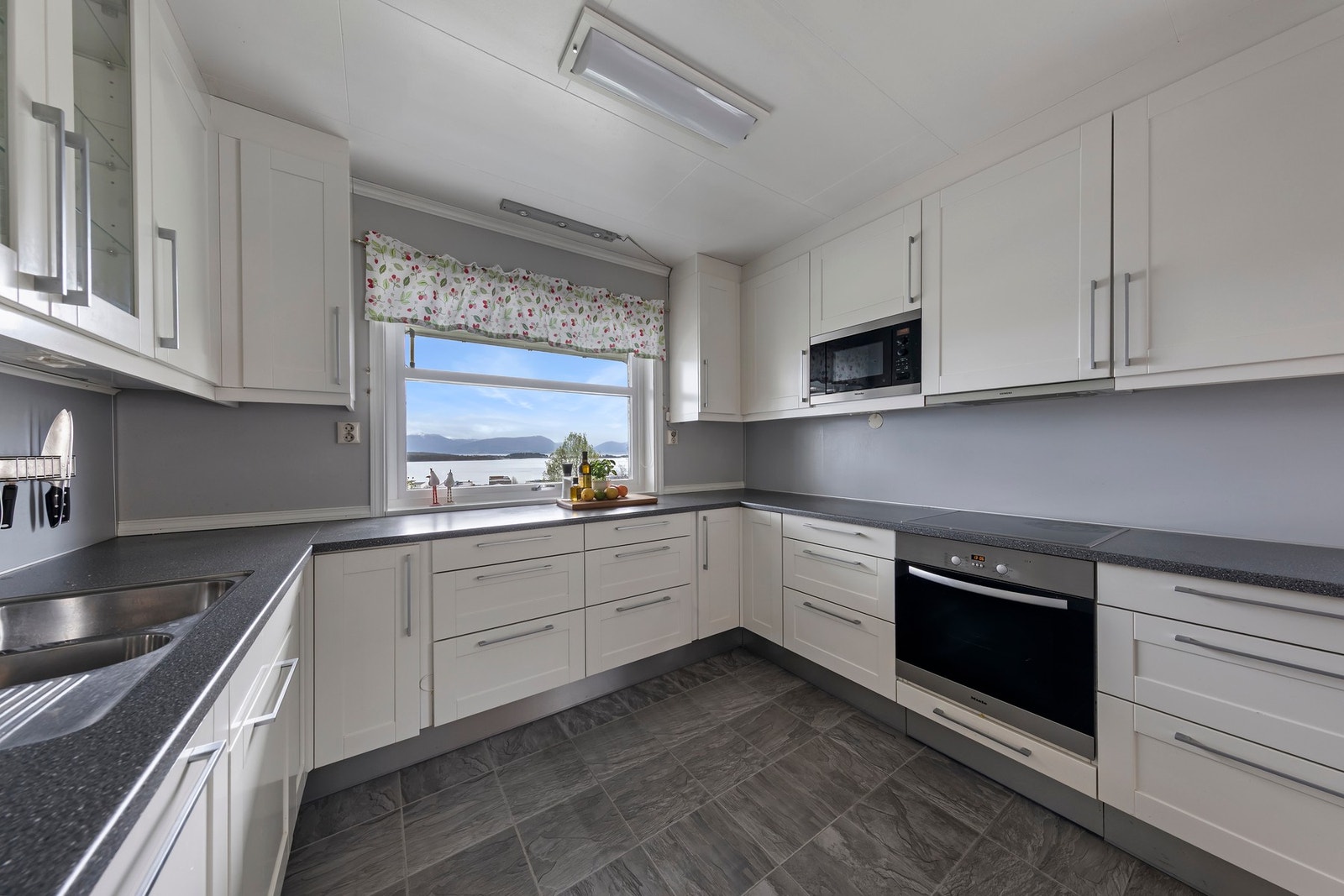 Kjøkkeninnredning fra HTH Galleribilde