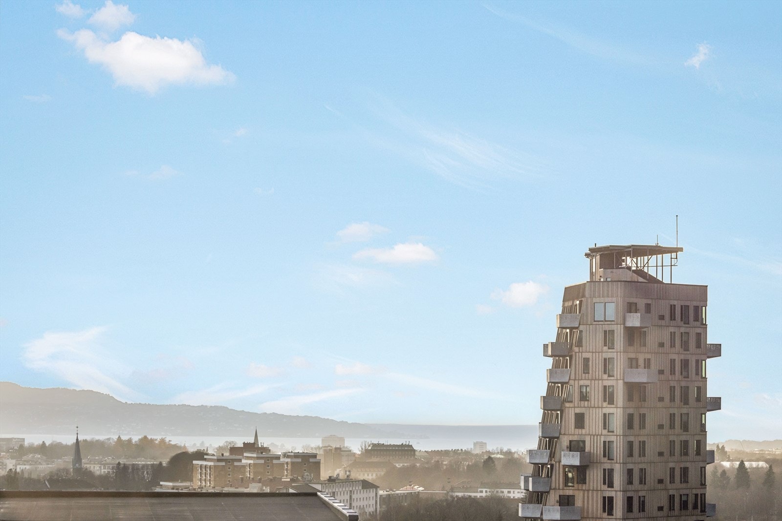 Fra balkongen kan du nyte en vakker utsikt mot Oslofjorden. Galleribilde