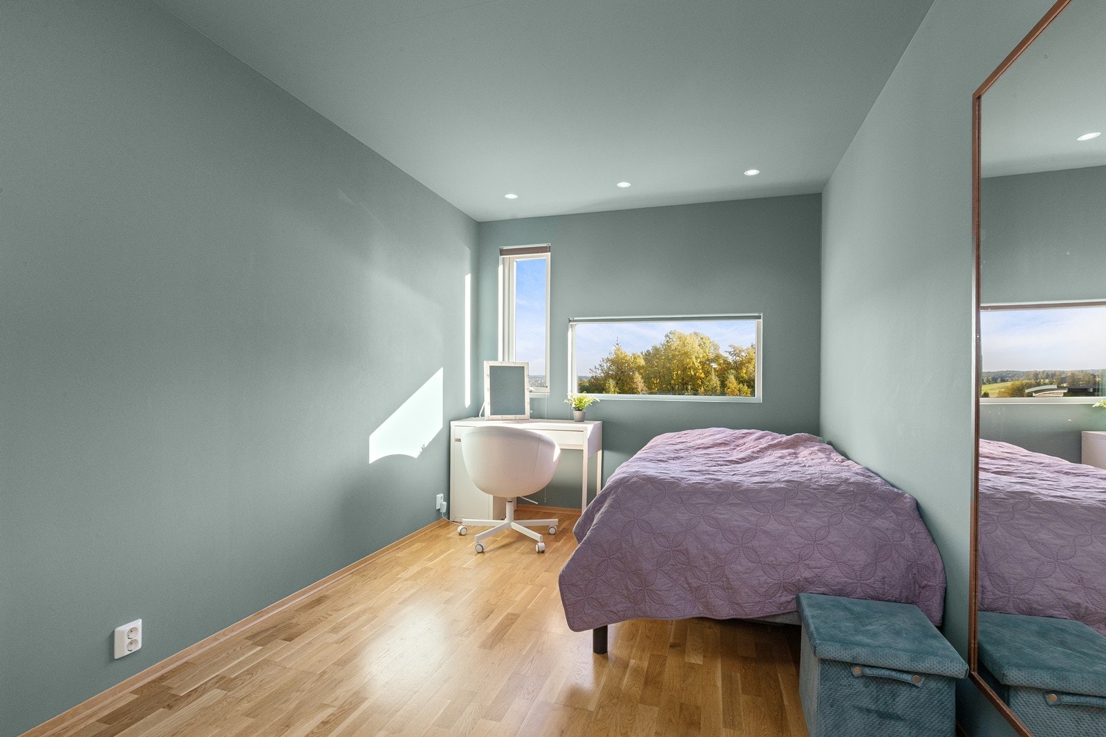 Soverom (3) med eget bad. Galleribilde