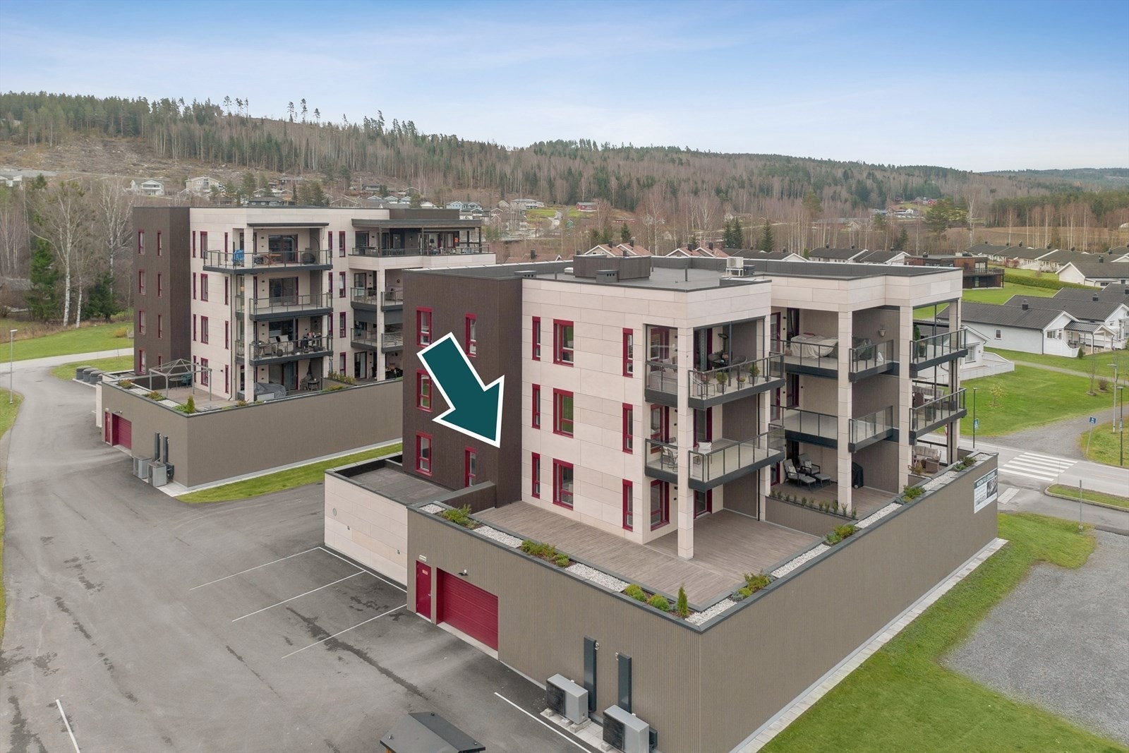 Nyoppført leilighet sentralt i Romedal med stor terrasse på hele 80 m². Galleribilde