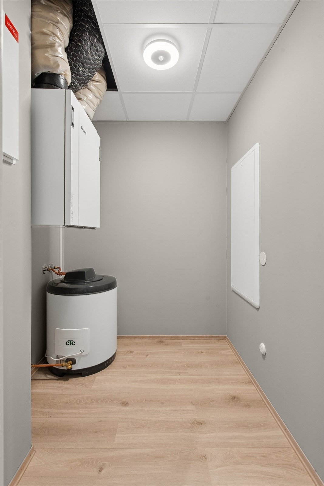 Bod/ teknisk rom for ekstra oppbevaring. Galleribilde