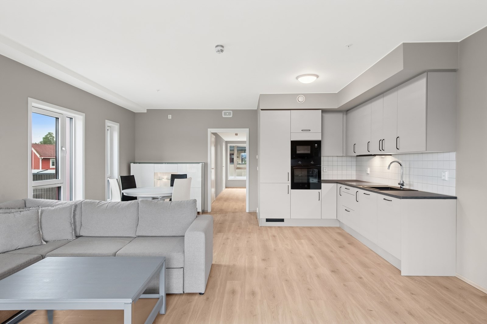 Leiligheten har vannbåren gulvvarme og varmepumpe. Galleribilde