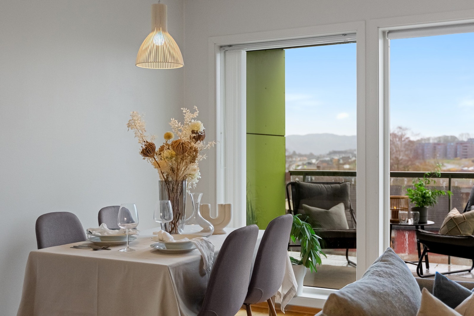 Videre tilkomst til balkongen. Galleribilde